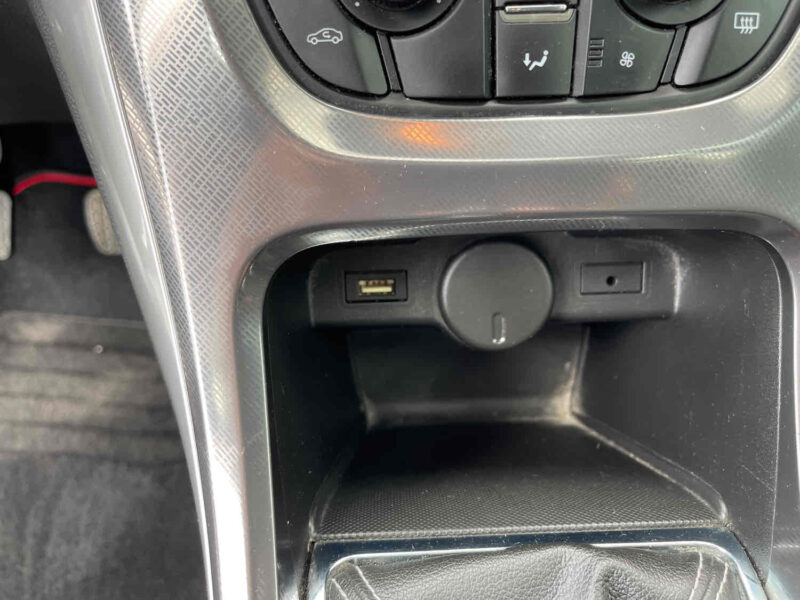 OPEL ASTRA J Toit Ouvrant Panoramique 