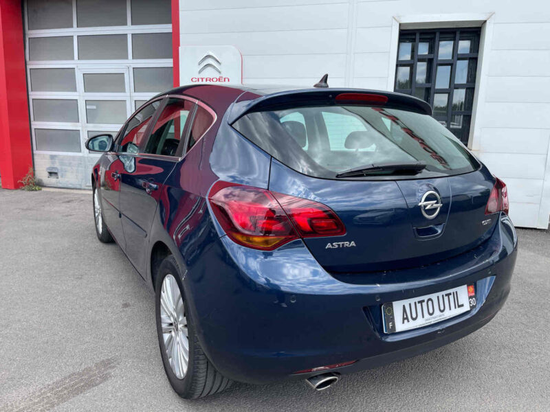 OPEL ASTRA J Toit Ouvrant Panoramique 