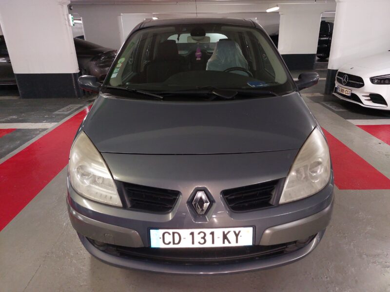 RENAULT SCÉNIC II PHASE II 1.6 110