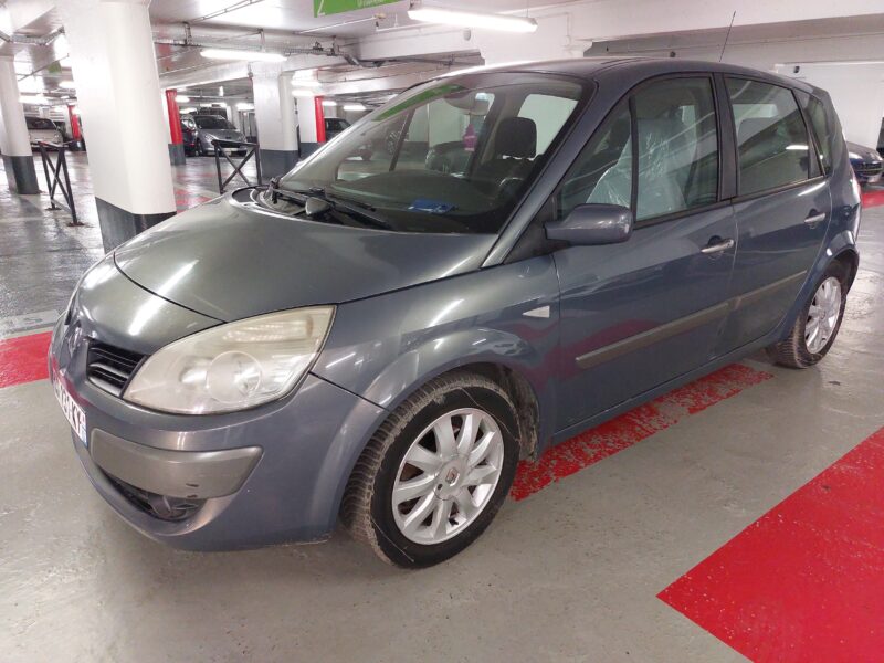 RENAULT SCÉNIC II PHASE II 1.6 110