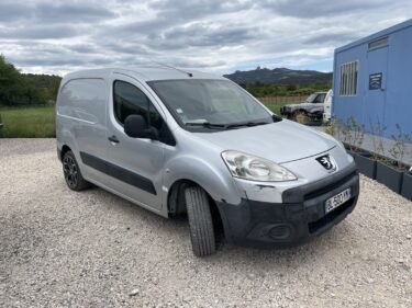PEUGEOT Partner (B9) Utilitaire L1 850 Kg 1.6 HDi 16V Fourgon 90 cv