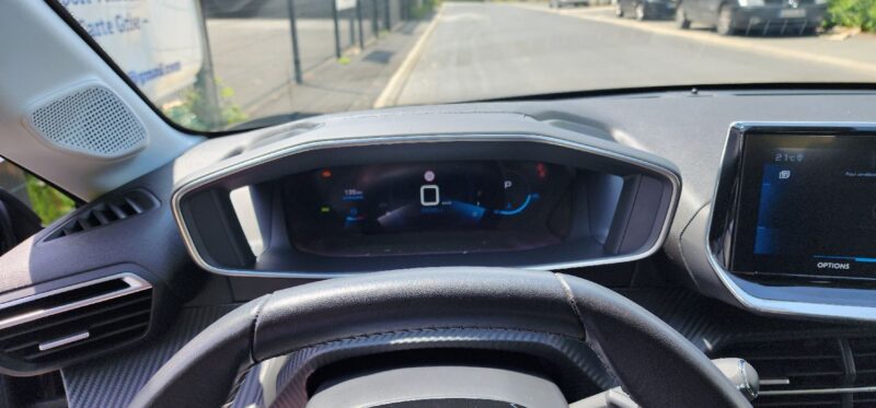 PEUGEOT 208 PURETECH 100ch S&S EAT8 ALLUR