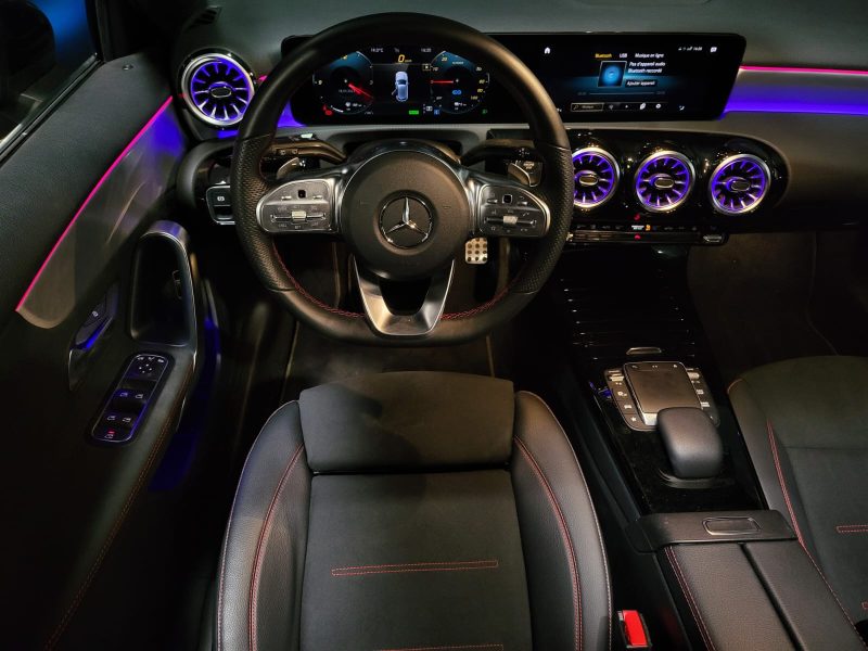 MERCEDES CLASSE A 250e PACK AMG TOIT OUVRANT / PACK LED AMBIANCE / CAMERA