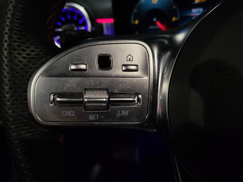 MERCEDES CLASSE A 250e PACK AMG TOIT OUVRANT / PACK LED AMBIANCE / CAMERA