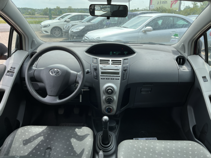 TOYOTA YARIS 2008