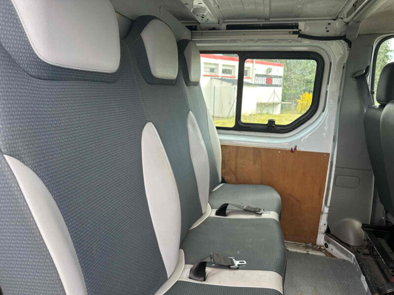RENAULT TRAFIC II Camionnette 2009