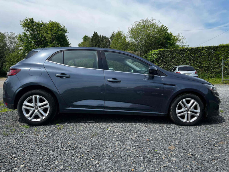 RENAULT MEGANE IV 2016