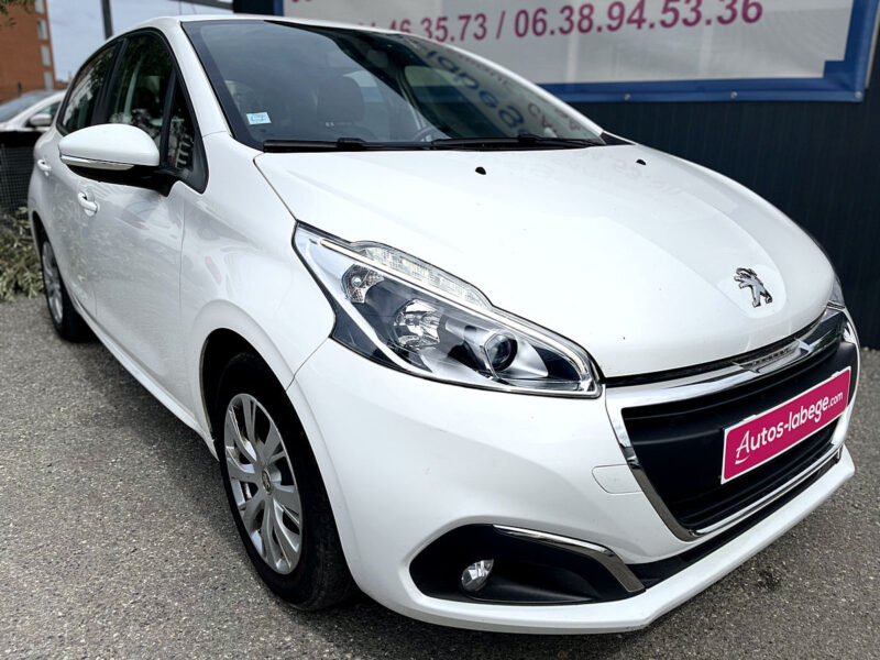 PEUGEOT 208 2019