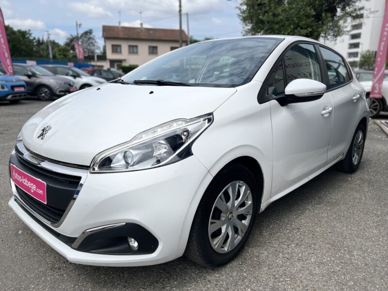 PEUGEOT 208 2019