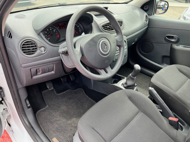 RENAULT CLIO III 2013