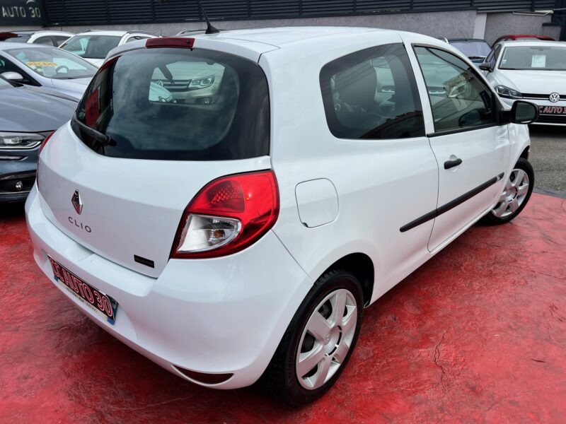 RENAULT CLIO III 2013