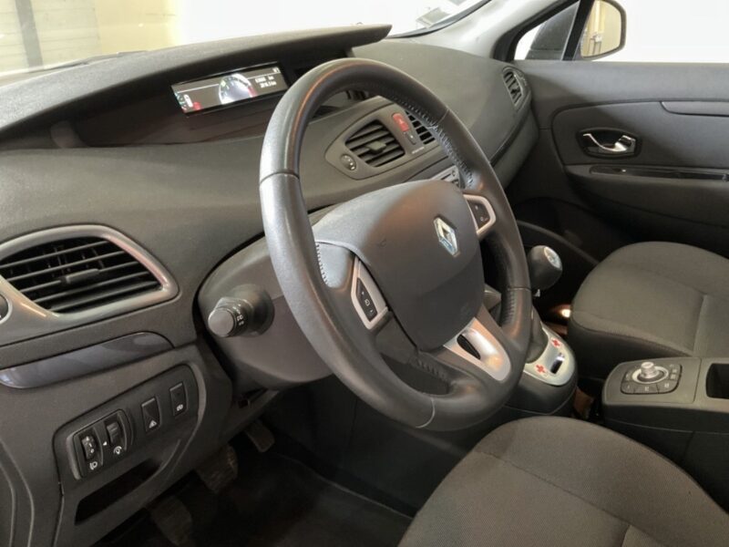RENAULT SCENIC 3 III 1.6 DCI 130 Cv 1ERE MAIN / 63 700 Kms TOIT OUVRANT GPS BLUETOOTH - Garantie1an