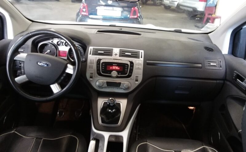 FORD KUGA 2.0 TDCI 136 Cv 4x4 TITANIUM / 1ERE MAIN 63 800 Kms - Garantie1an