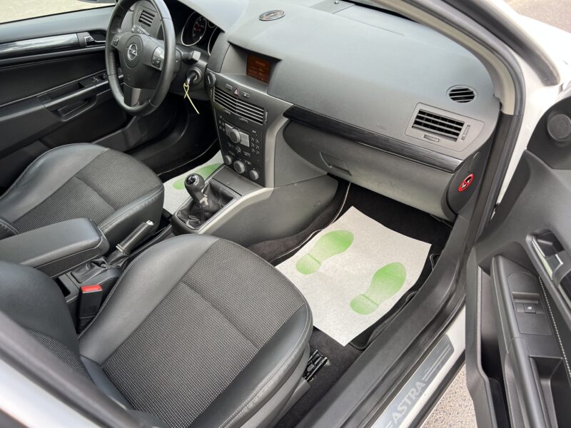 OPEL ASTRA H III 1.8 125 Cv 5 PORTES / CLIM AUTO REGULATEUR BLUETOOTH - Garantie1an