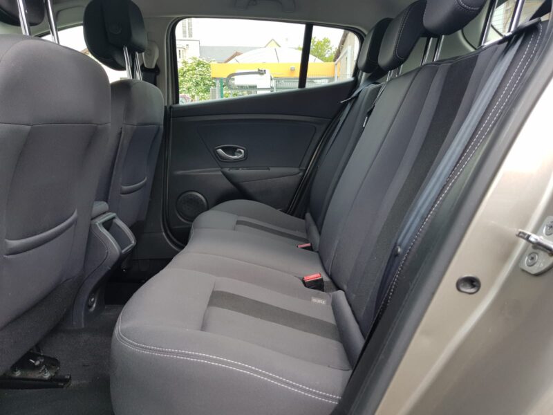 RENAULT MEGANE III 1.4 TCe 130CV DYNAMIQUE