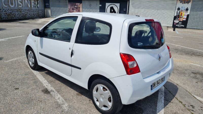 RENAULT TWINGO II 2010