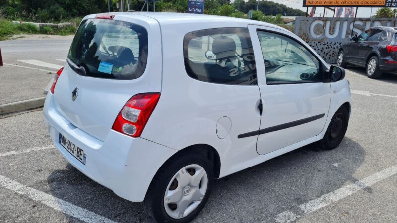 RENAULT TWINGO II 2010