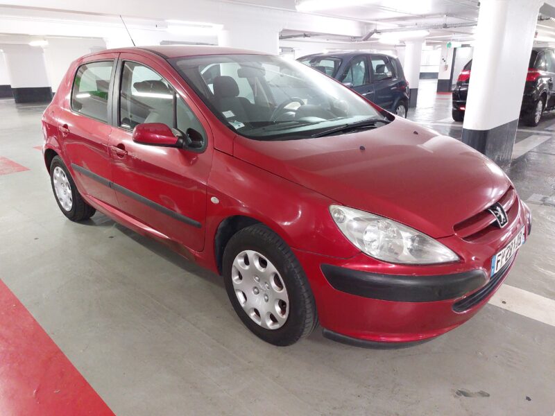 PEUGEOT 307 2.0 90 KIT DISTRI POMPE NEUVE RIEN A PREVOIR