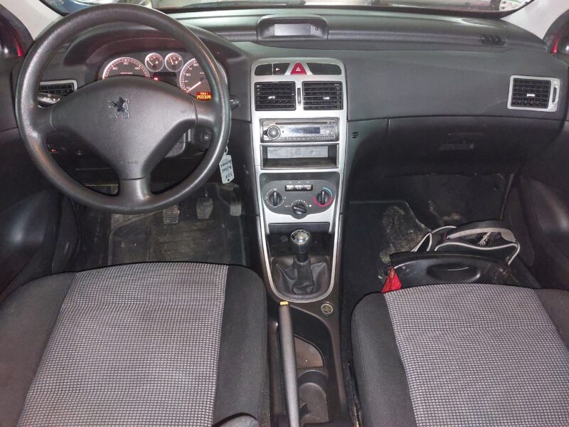 PEUGEOT 307 2.0 90 KIT DISTRI POMPE NEUVE RIEN A PREVOIR