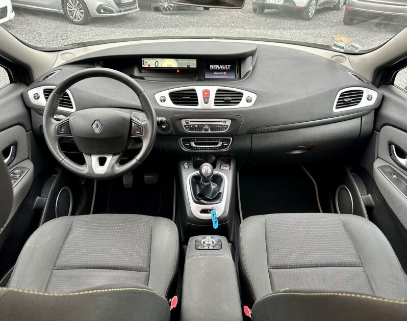 RENAULT SCÉNIC III 2009