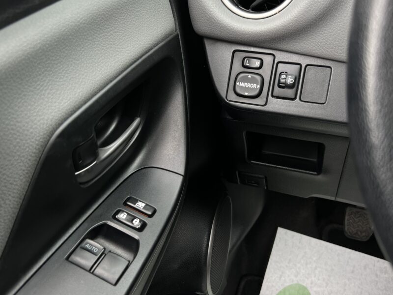 TOYOTA YARIS III PHASE 2 1.0 VVT-i 69 Cv 18 200 Kms / 5 PORTES CRIT AIR 1 - Garantie1an