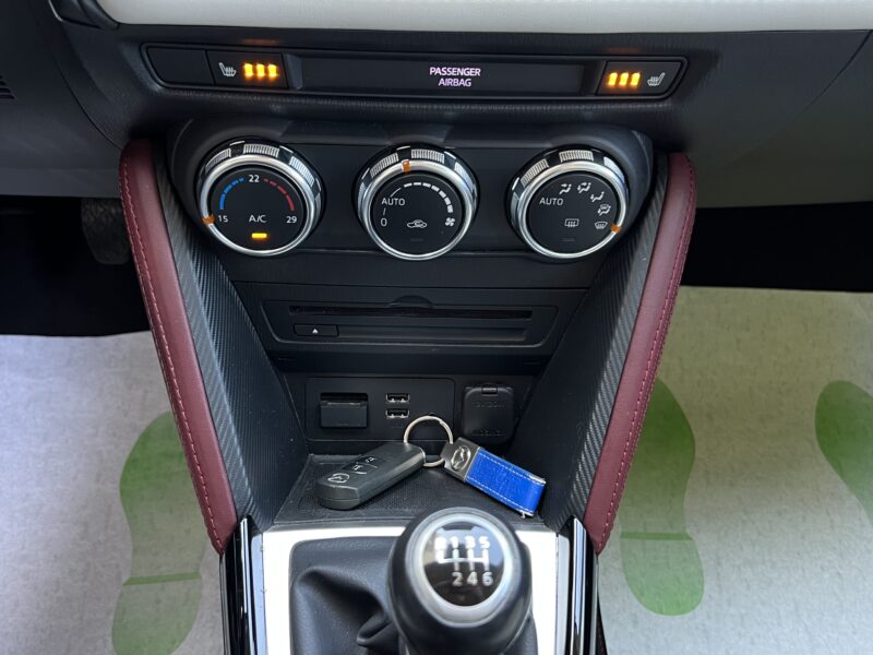 MAZDA CX-3 PHASE 2 SELECTION 2.0 SKYACTIV G 120 Cv 1ERE MAIN / FULL OPTIONS - Garantie1an