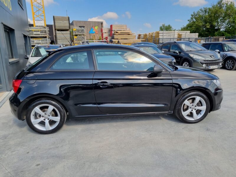 AUDI A1 1.6 TDI 105 ambition