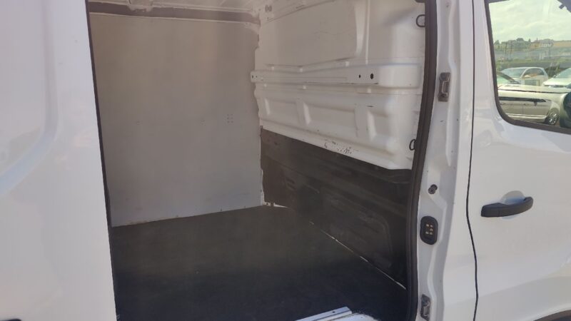 RENAULT TRAFIC 1.6 dCi 90 CONFORT