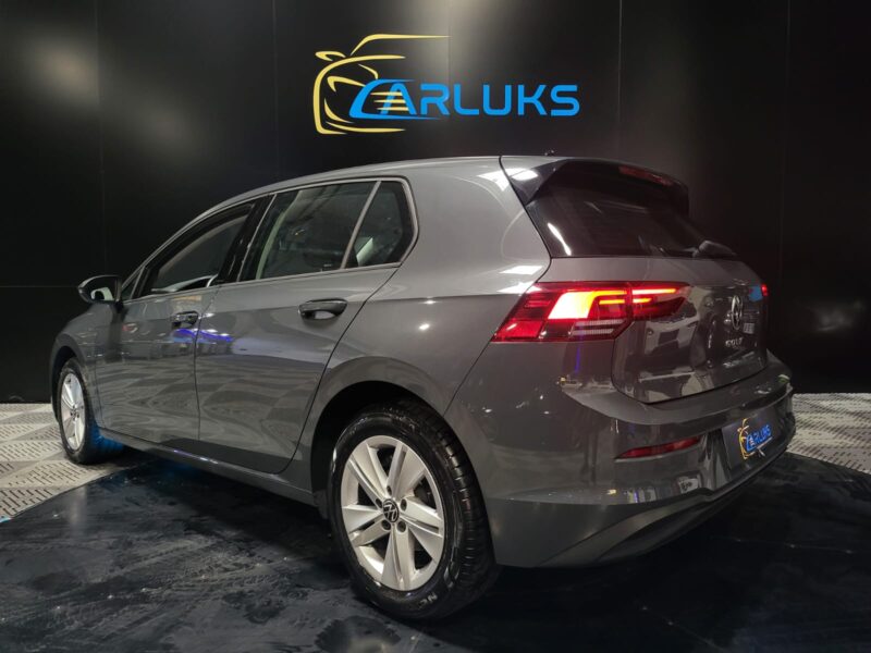 VOLKSWAGEN GOLF VIII 8 1.0 TSI  110cv LIFE / SIEGES CHAUFFANTS / APPLE CARPLAY