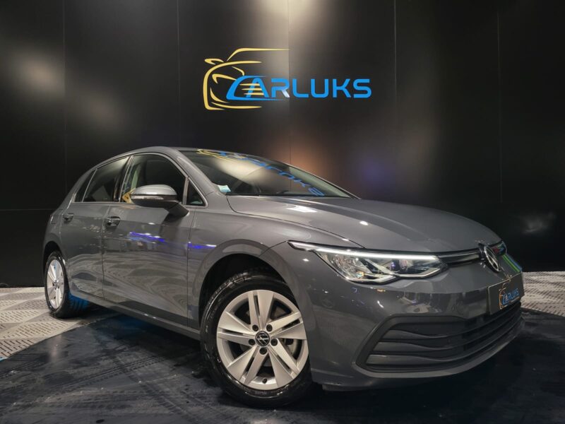 VOLKSWAGEN GOLF VIII 8 1.0 TSI  110cv LIFE / SIEGES CHAUFFANTS / APPLE CARPLAY