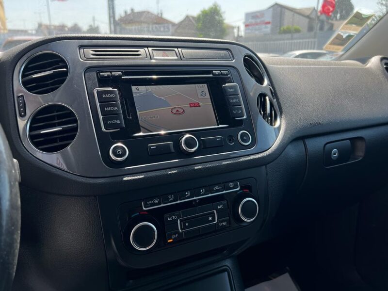 VOLKSWAGEN TIGUAN 2014