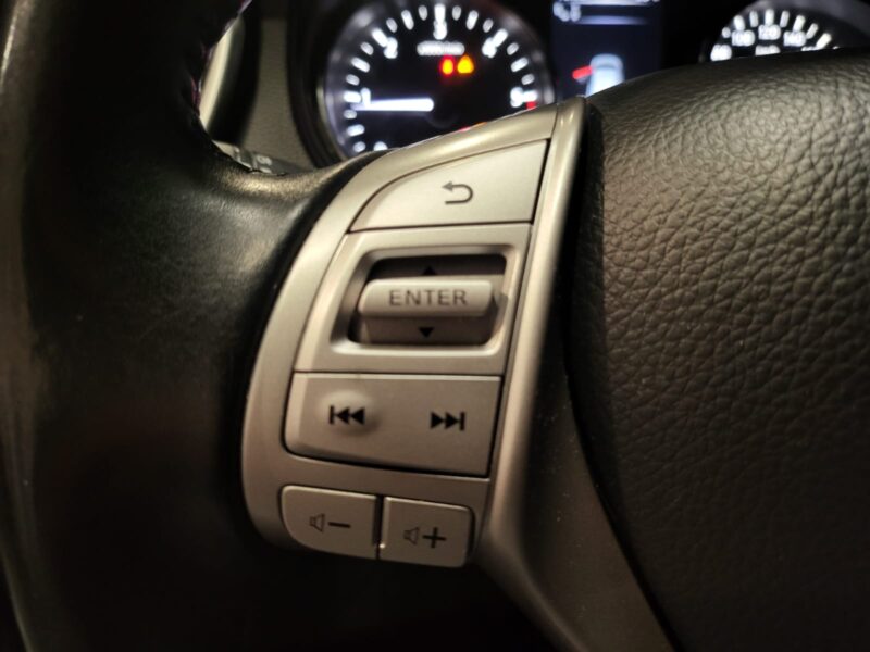 TEKNA 1.6 dCi 130cv / CAMERA 360 / TOIT PANO / SIEGES CHAUFFANT