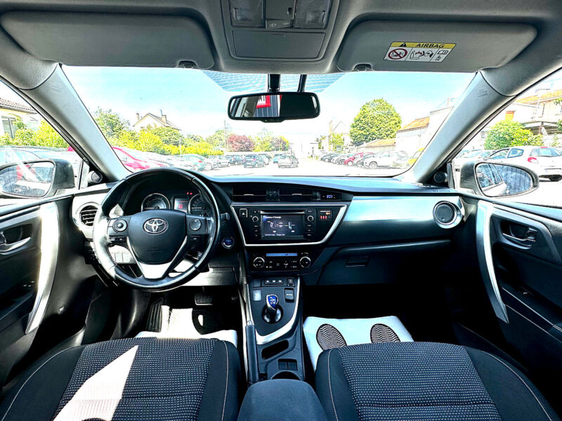 TOYOTA AURIS 2014