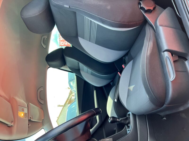 VOLKSWAGEN POLO V 2013