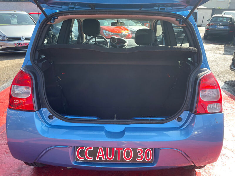RENAULT TWINGO II 2011