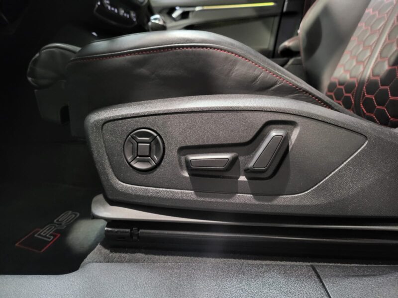 AUDI RSQ3 2.5 400 CV FRANCAIS PACK RS / PACK CARBONE / TOIT OUVRANT / B&O 