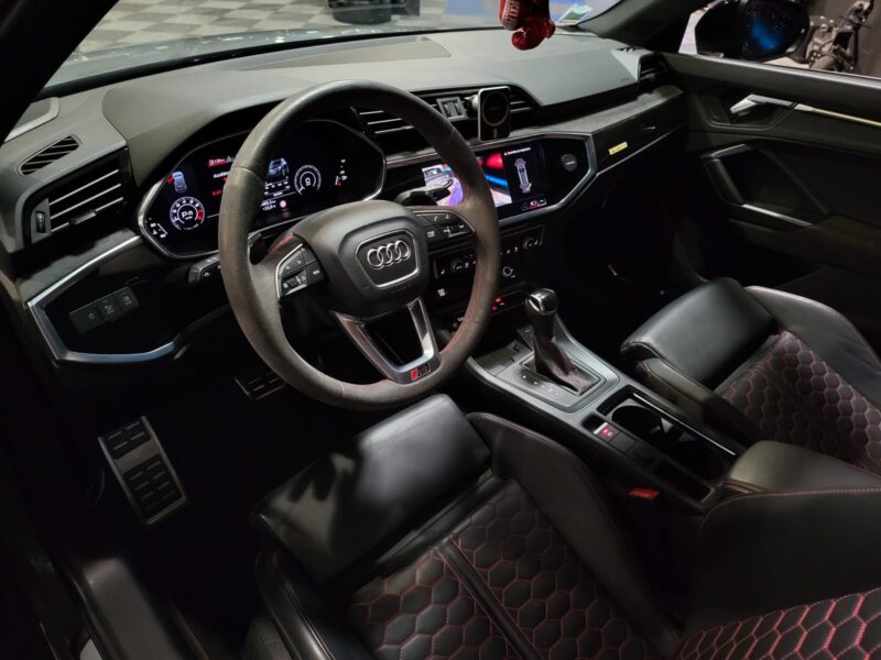 AUDI RSQ3 2.5 400 CV FRANCAIS PACK RS / PACK CARBONE / TOIT OUVRANT / B&O 