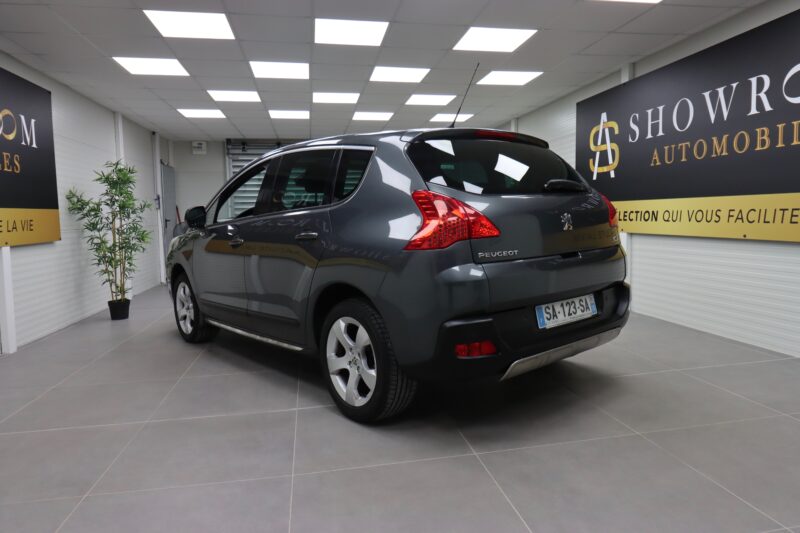 PEUGEOT 3008 2011