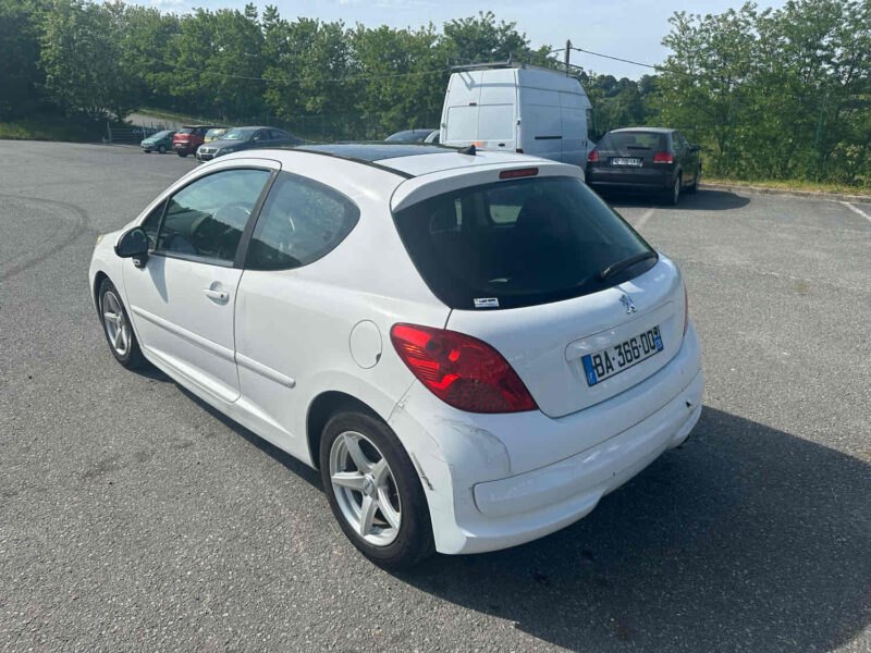 PEUGEOT 207 2008