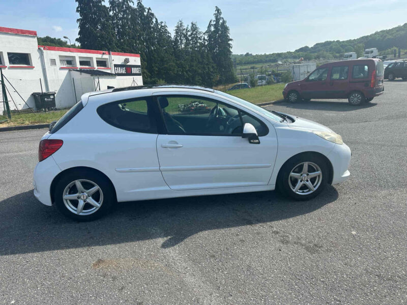 PEUGEOT 207 2008