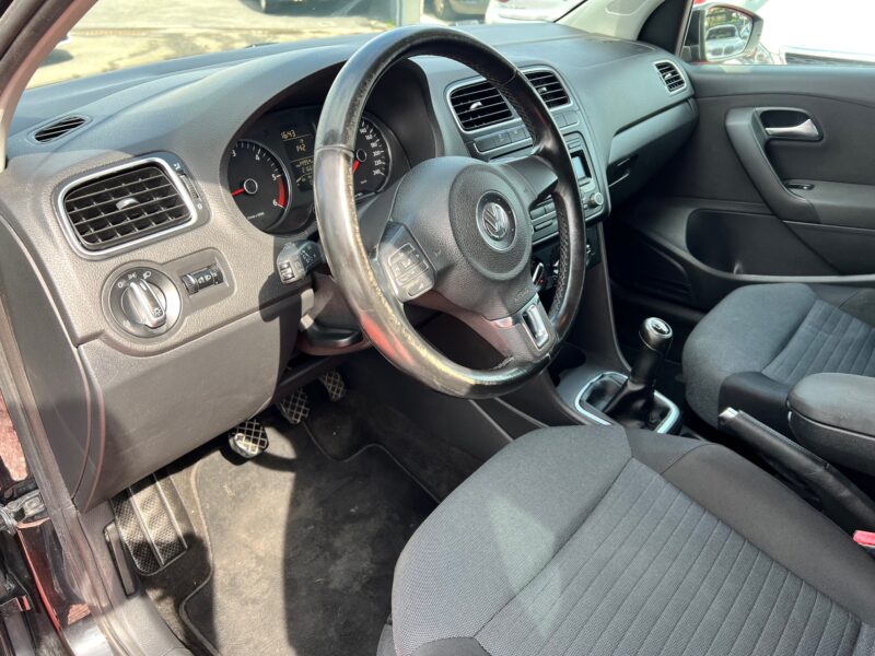 VOLKSWAGEN POLO 2009