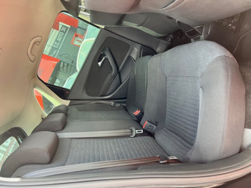 VOLKSWAGEN POLO 2009