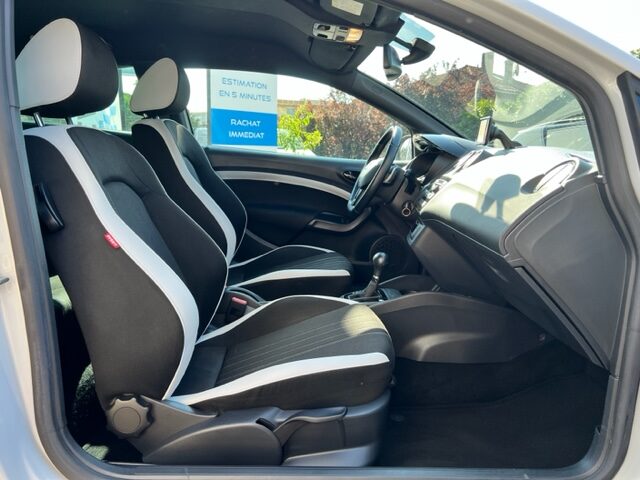 SEAT IBIZA SC 1,4 TSI DSG CUPRA 2015