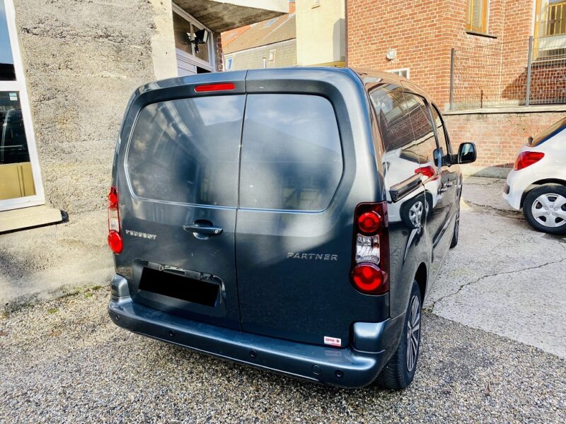 PEUGEOT PARTNER Camionnette/Monospace 2018