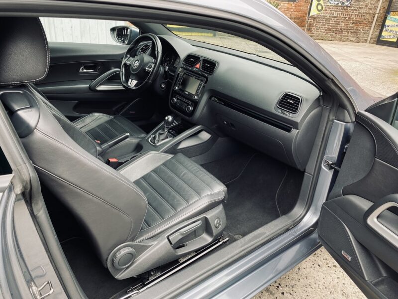 VOLKSWAGEN SCIROCCO III 2010