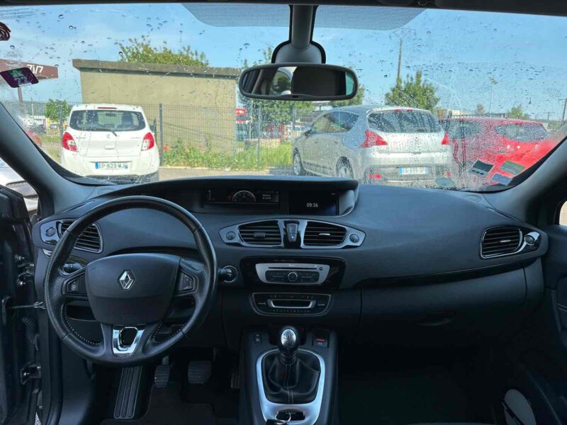 RENAULT GRAND SCENIC III 2015