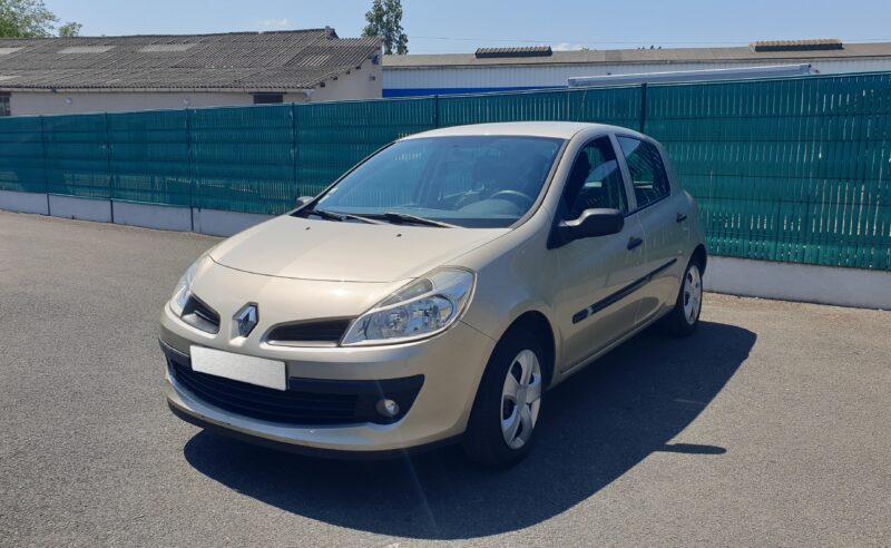 RENAULT CLIO III 1.2 16V 75 Authentique