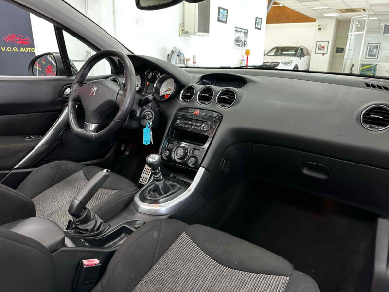 PEUGEOT 308 CC 2.0 HDI 163 BVM6 Sport Pack