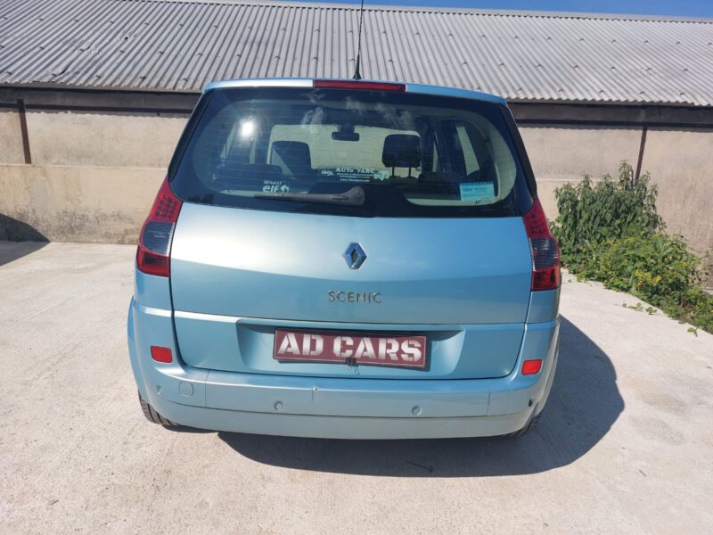 RENAULT SCÉNIC II 2008