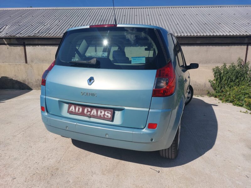 RENAULT SCÉNIC II 2008